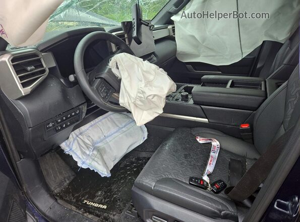 5TFWC5DB5SX112653 2025 TOYOTA TUNDRA Blue წინა სალონის ხედი