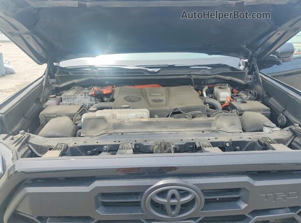 5TFWC5DB6RX043384 2024 TOYOTA TUNDRA Black Rear interior view
