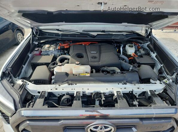 5TFWC5DB6SX091022 2025 TOYOTA TUNDRA White Vista interior trasera