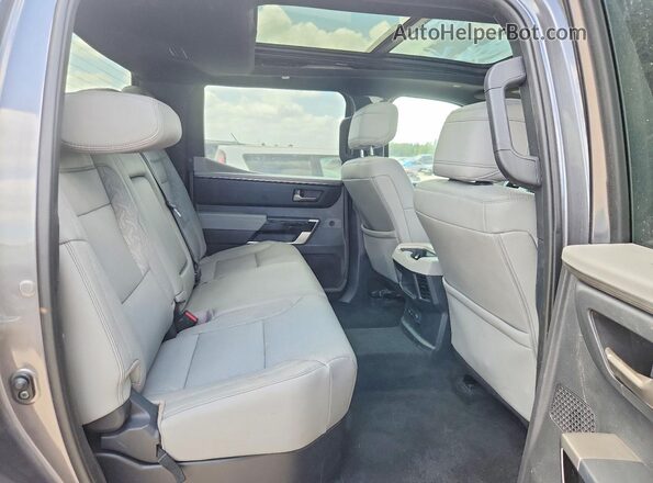 5TFZA5AB1SX048134 2025 TOYOTA TUNDRA Gray Вид задньої частини салону