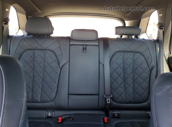 5UX13EU01R9U74727 2024 BMW X5 Black უკანა სავარძლების ხედი
