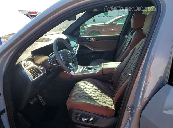5UX13EU02T9306005 2026 BMW X5 Серый Вид салона спереди