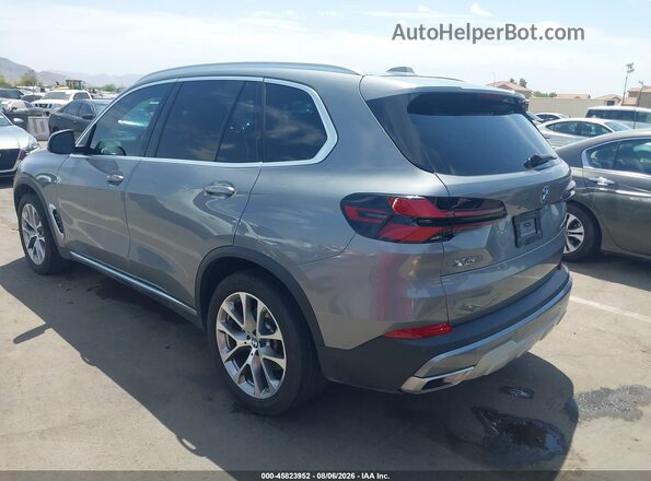 5UX13EU05S9Z57336 2025 BMW X5 Gray Tył lewy