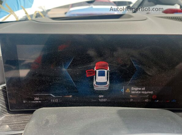 5UX13EU0XS9Z30598 2025 BMW X5 White Вид щитка приладів