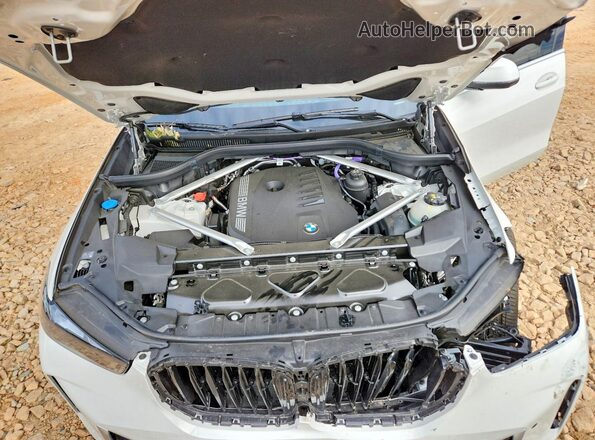 5UX13EU0XT9165040 2026 BMW X5 White Вид підкапотного простору