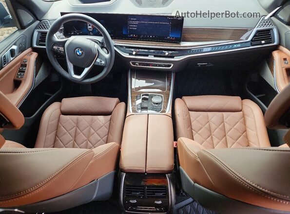 5UX13EU0XT9165040 2026 BMW X5 White Вид панелі приладів