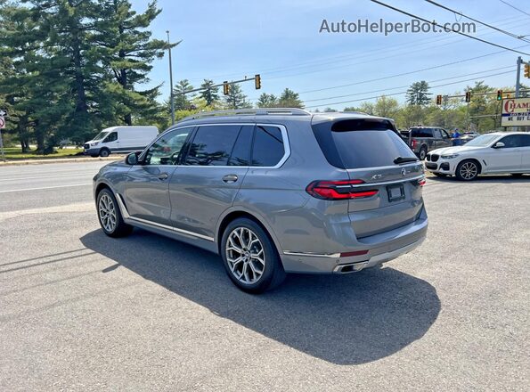 5UX23EM00R9S52720 2024 BMW X7 Gray Przód prawy