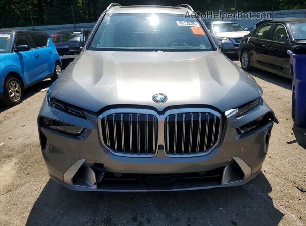 5UX23EM00S9X66931 2025 BMW X7 Gray Vista frontal