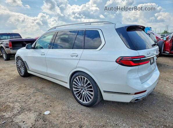 5UX23EM01P9N67636 2023 BMW X7 Белый Задняя левая четверть