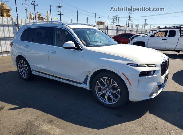 5UX23EM01R9T68413 2024 BMW X7 Белый Передняя правая четверть
