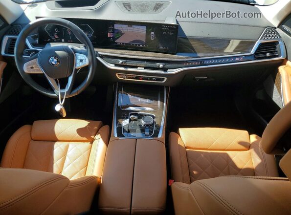 5UX23EM01R9T68413 2024 BMW X7 Белый Вид панели приборов