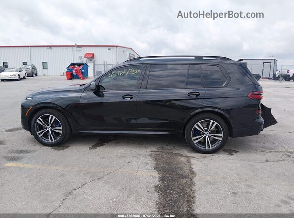 5UX23EM02S9W78303 2025 BMW X7 Black Панорамний вид салону 360°