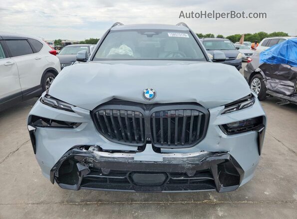 5UX23EM02S9X69779 2025 BMW X7 Silver Դիմացի տեսք