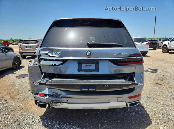 5UX23EM03S9X64946 2025 BMW X7 Silver Rear view