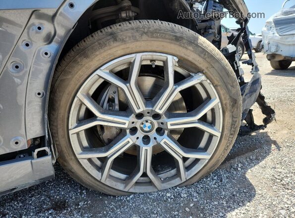 5UX23EM03S9X64946 2025 BMW X7 Silver 