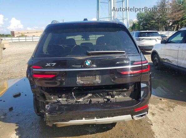 5UX23EM03S9Y33456 2025 BMW X7 Black Widok z tyłu