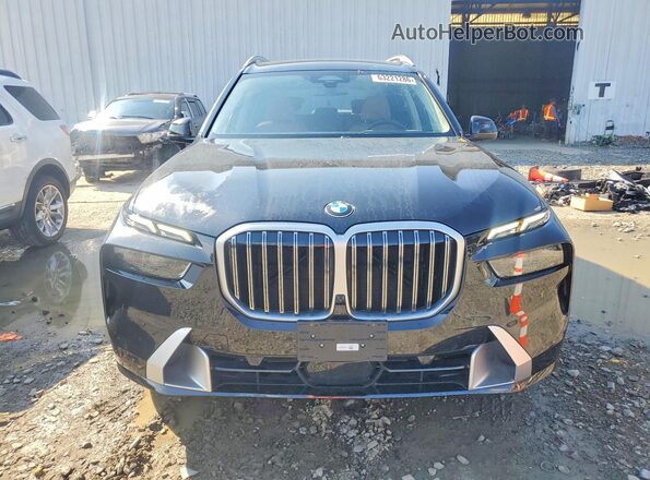 5UX23EM03S9Y33456 2025 BMW X7 Black Widok z przodu