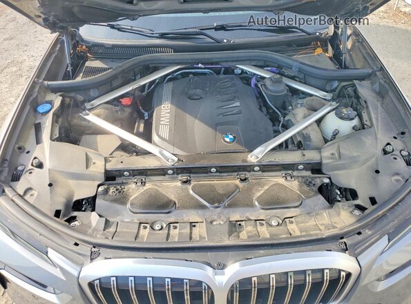5UX23EM04P9R40684 2023 BMW X7 Gray Widok wnętrza z tyłu