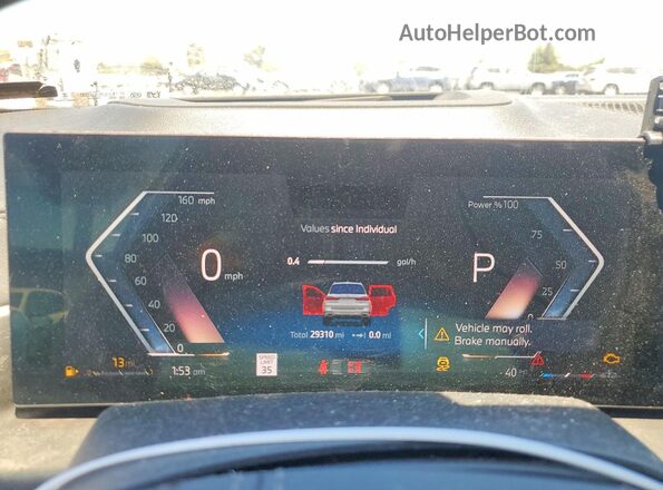 5UX23EM04R9T56076 2024 BMW X7 White Вид щитка приладів