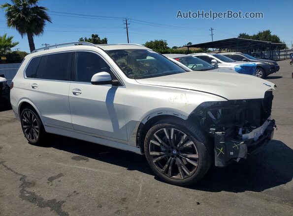 5UX23EM04R9T56076 2024 BMW X7 White Передня права чверть