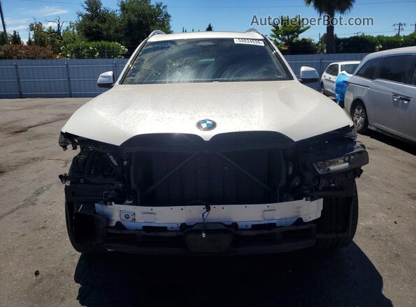 5UX23EM04R9T56076 2024 BMW X7 White Вид спереду
