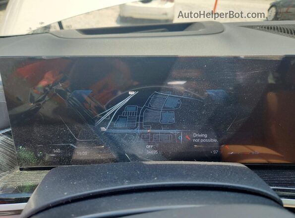5UX23EM04R9U25297 2024 BMW X7 White Սարքավորումների վահանակի տեսք