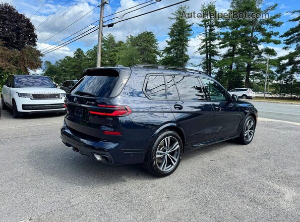 5UX23EM04R9U41824 2024 BMW X7 Blue Rear right