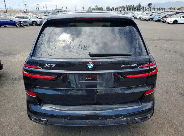 5UX23EM05S9W26471 2025 BMW X7 Black Հետևի տեսք