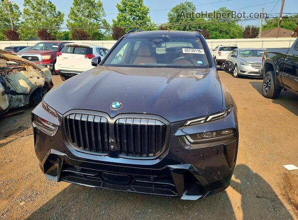 5UX23EM05T9420293 2026 BMW X7 Black Вид спереду