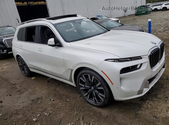 5UX23EM06P9R58099 2023 BMW X7 White Front right