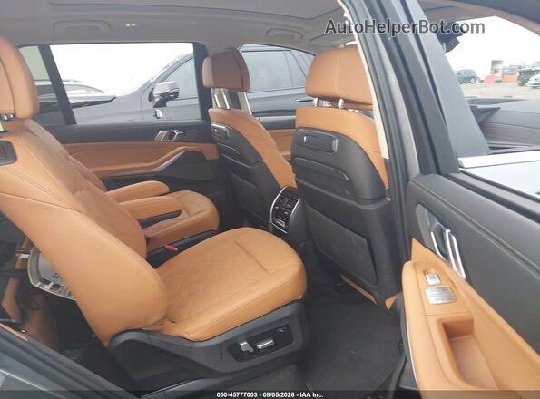 5UX23EM06R9U66157 2024 BMW X7 Gray Вид наклейки з VIN-кодом