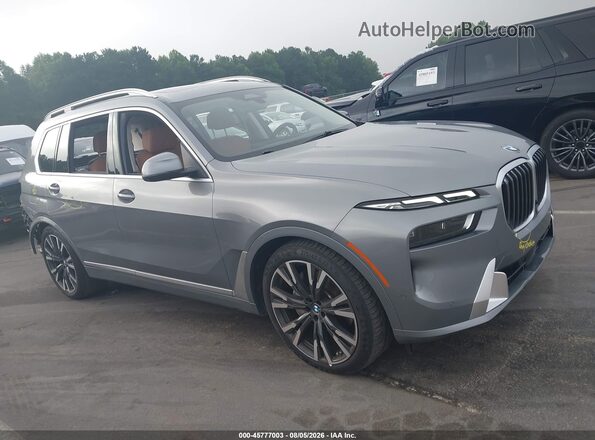 5UX23EM06R9U66157 2024 BMW X7 Gray Панорамний вид салону 360°