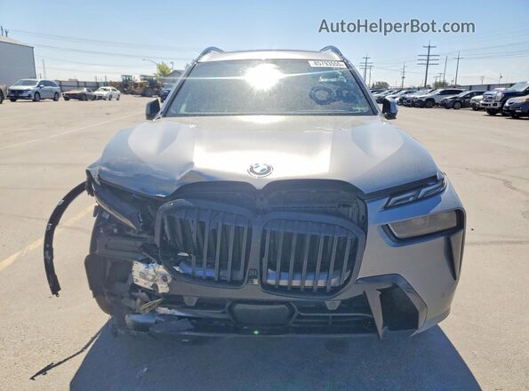 5UX23EM09P9R79013 2023 BMW X7 Gray Front view