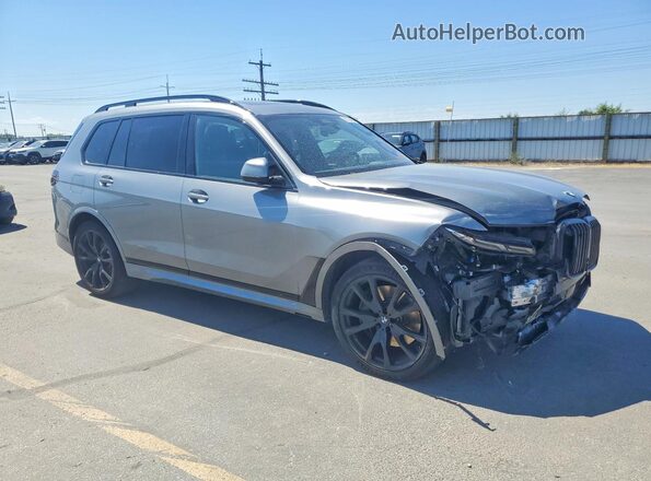 5UX23EM09P9R79013 2023 BMW X7 Gray Front right