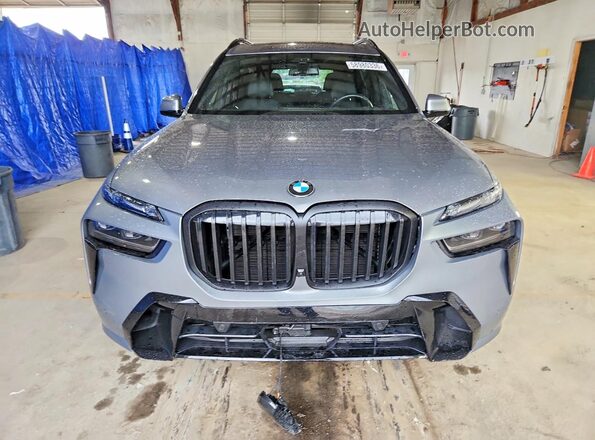 5UX23EM09R9S30716 2024 BMW X7 Gray Դիմացի տեսք