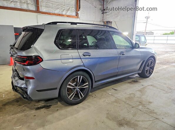 5UX23EM09R9S30716 2024 BMW X7 Gray Հետևի աջ
