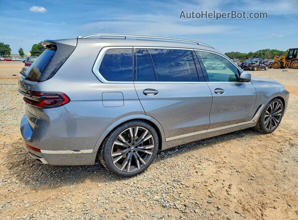 5UX23EM09R9U79582 2024 BMW X7 Gray Trasero derecho