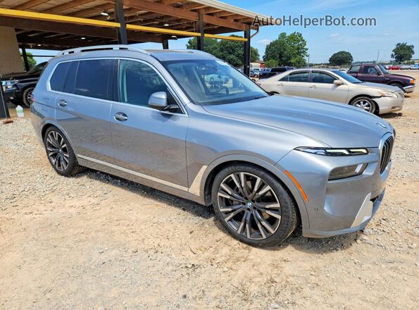 5UX23EM09R9U79582 2024 BMW X7 Gray Delantero derecho