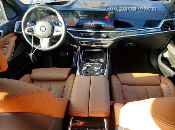 5UX23EM0XS9Y26777 2025 BMW X7 Черный Вид панели приборов