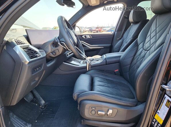 5UX23EU01R9V13885 2024 BMW X5 Black Вид салону спереду