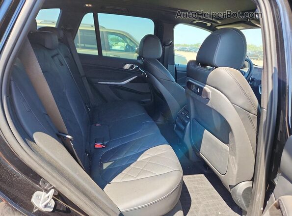5UX23EU01R9V13885 2024 BMW X5 Black Вид задніх сидінь