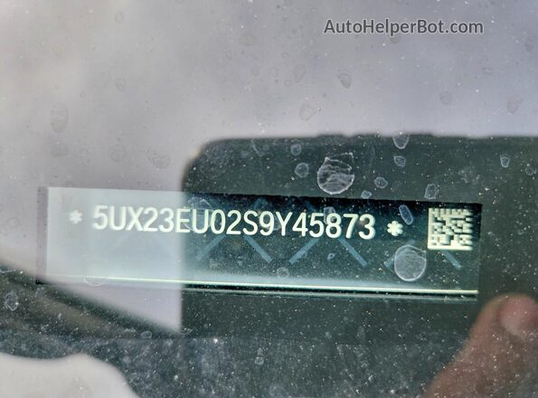 5UX23EU02S9Y45873 2025 BMW X5 Silver 360 interior view