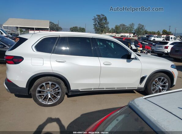 5UX23EU03R9V29179 2024 BMW X5 White Rear interior view
