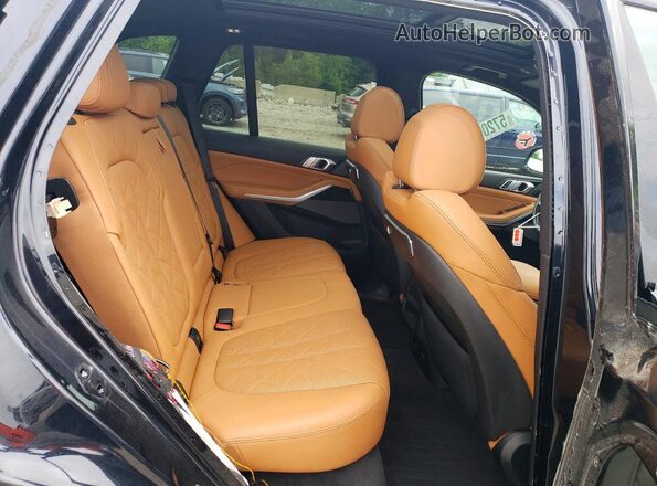 5UX23EU05R9U25616 2024 BMW X5 Black Вид задніх сидінь
