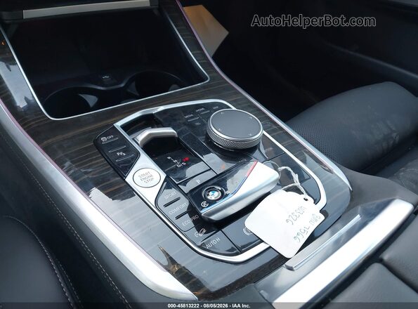 5UX23EU07R9U87566 2024 BMW X5 Pewter Առջևի վահանակի տեսք
