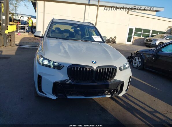 5UX23EU07R9U87566 2024 BMW X5 Pewter Սալոնի հետևի տեսք