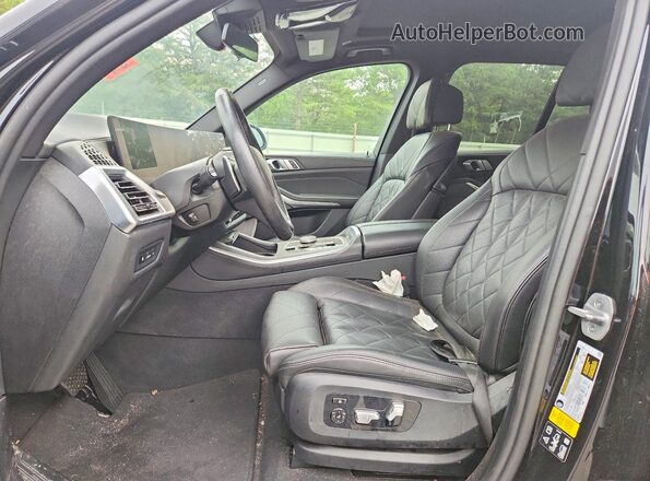 5UX23EU08R9U70419 2024 BMW X5 Charcoal წინა სალონის ხედი