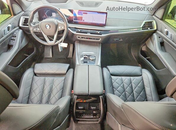 5UX23EU08R9V77518 2024 BMW X5 White Widok deski rozdzielczej