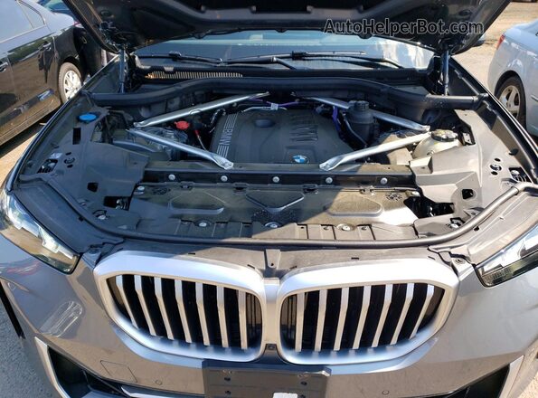 5UX23EU08S9Z88892 2025 BMW X5 Gray Вид підкапотного простору