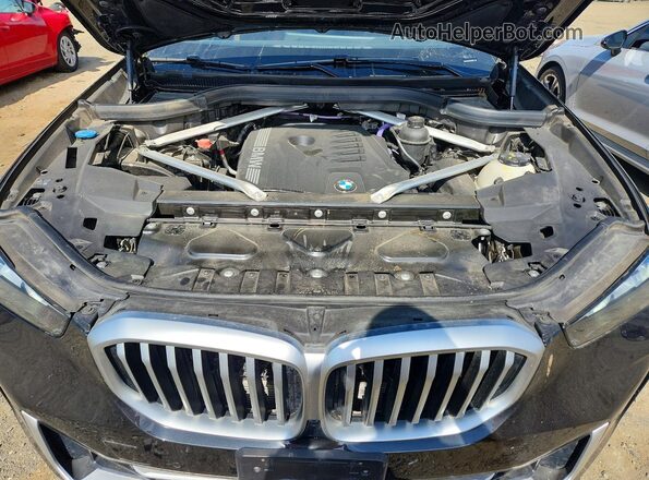 5UX23EU09S9Z50751 2025 BMW X5 Black Widok komory silnika